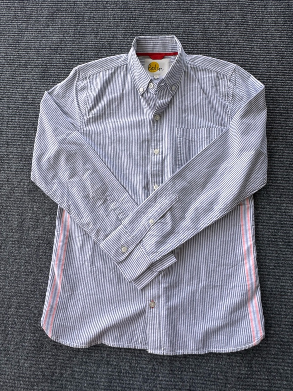 NWOT Boden Navy and White Pinstripe Button-Down Shirt Boys 15-16 Y Dress shirt